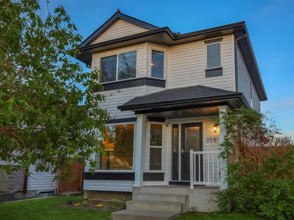 258 NW Coville Cres NE, Calgary, AB T3K 5E6