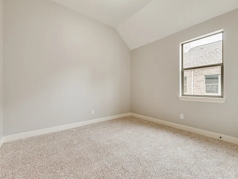 2112 Benjamin Creek Dr — Photo 30