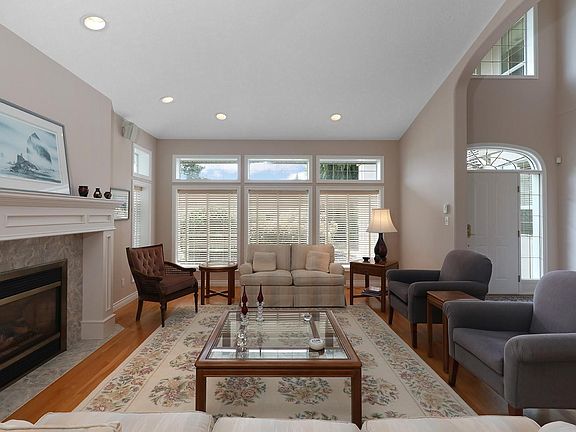 5th image of 3060 Royal Vista Way
