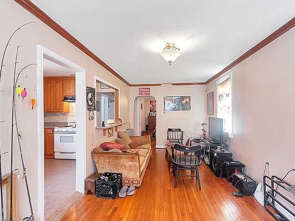 2nd image of 7015 Pritchard Pl