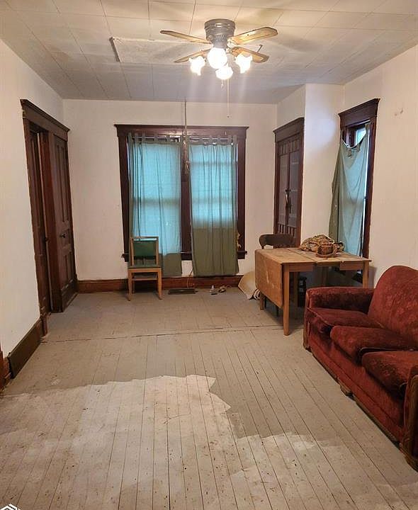 22 S Orange St, Kiron, IA 51448 Zillow