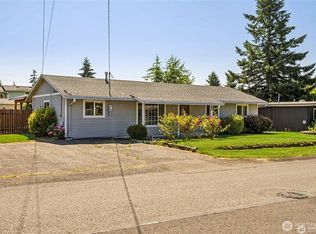 16864 122nd Ave SE, Renton, WA 98058