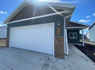 6738 71st Ave S, Horace, ND 58047