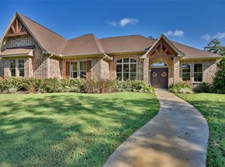 25569 Squirrel Rd, New Ulm, TX 78950