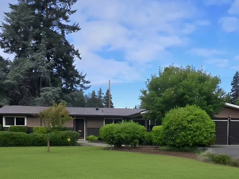 1014 Brentwood Pl — Photo 1