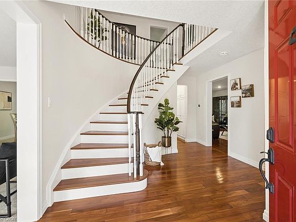 4th image of 109 Ashberry Pl
