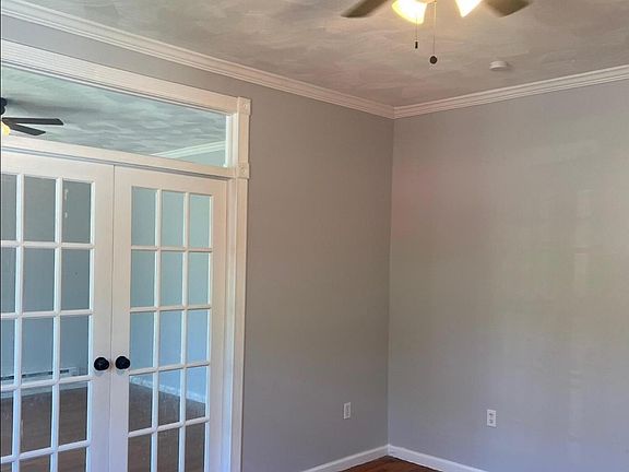 4th image of 748 River St #1