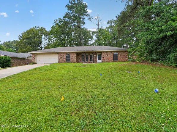 5354 Brookhollow Dr, Jackson, MS 39212
