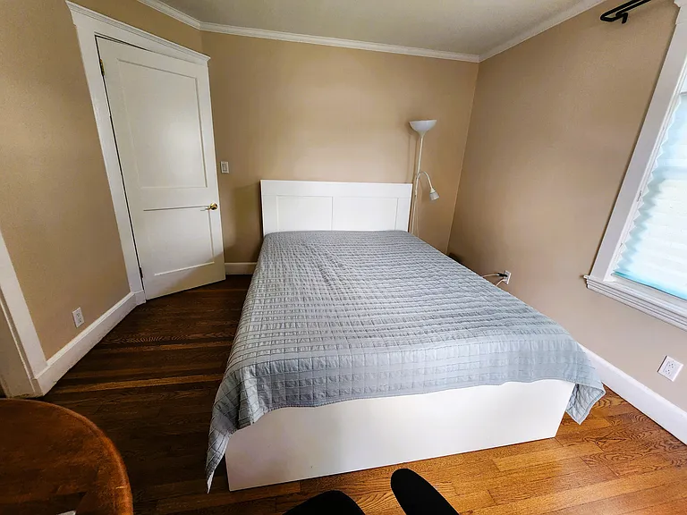 503 Belmont St — Photo 8