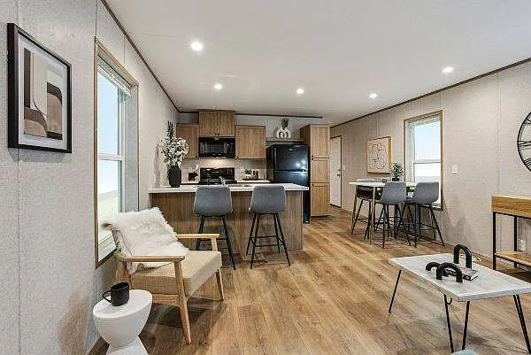 3 bed, 2.0 bath, $1,395 — Photo 3