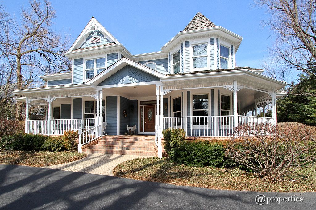 1120 Lake St, Libertyville, IL 60048 | Zillow