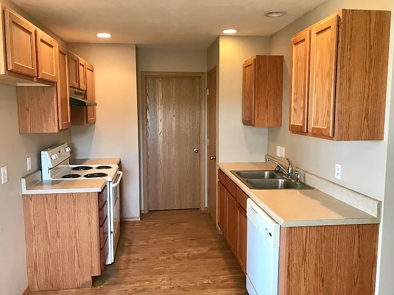 604B W Kimberly Ct — Photo 4