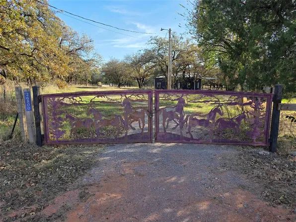 26800 Poplar Ln, Blanchard, OK 73010