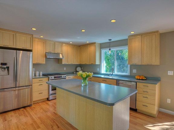 3rd image of 10334 38th Ave NE