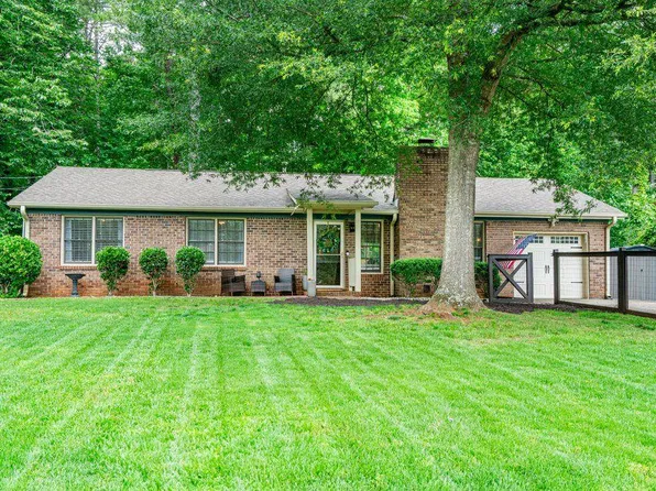 2884 Bent Creek Dr NW, Kennesaw, GA 30152