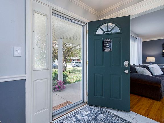 5th image of 31352 Carmody Dr