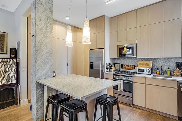 Rented by Barkoff Residential  | media 46