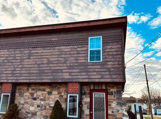 441 Summit Ave #1, Hanover, PA 17331