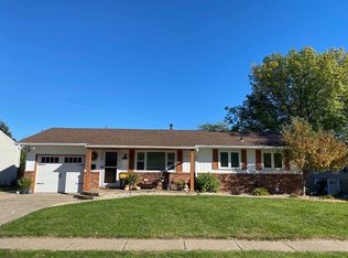 2598 Glenview Cir, Dubuque, IA 52001