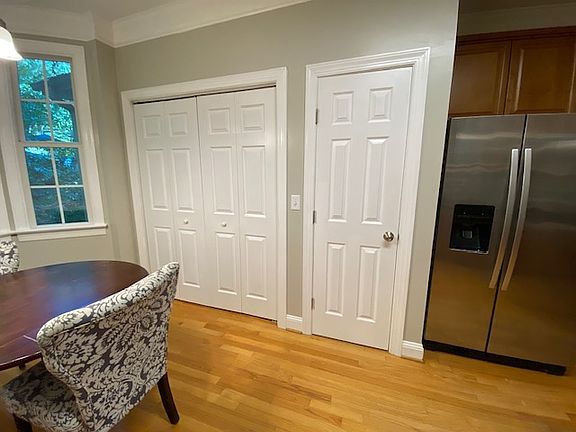 5th image of 36 Porters Glen Pl