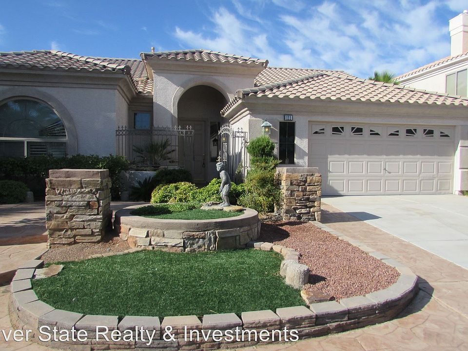 1st image of 111 Cliff Valley Dr
