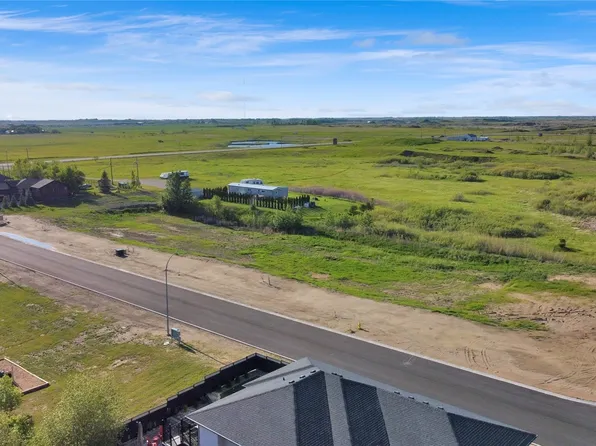 1100 Aaron Drive, Pilot Butte, SK S0G 3Z0