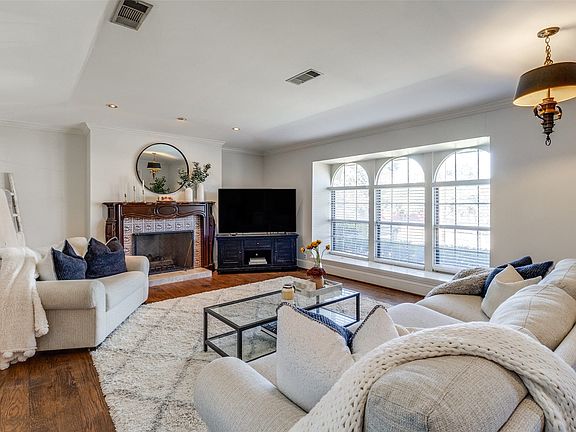 5th image of 10506 Berry Knoll Dr