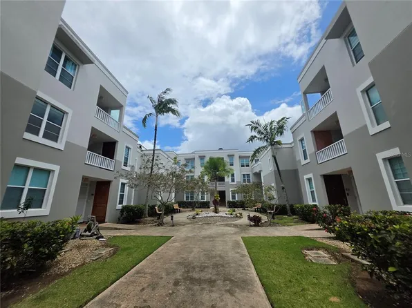Avenue Palacios De Versalle Palacios F 401, Toa Alta, PR 00953