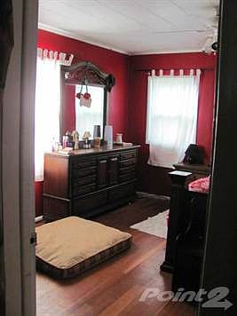 Bedroom 1 (2)
