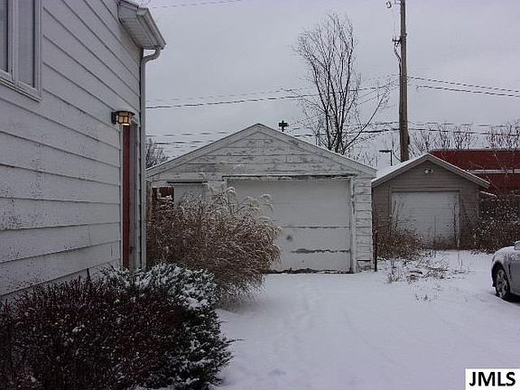 2nd image of 1912 Cortland Blvd