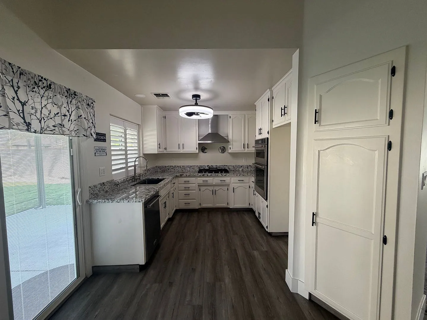 Beautiful NW Bakersfield Home! — Photo 3