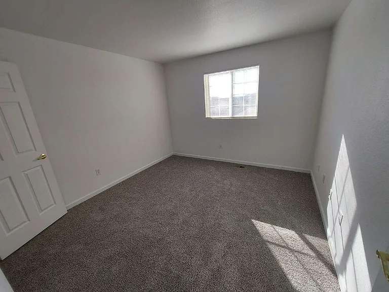2631 S Danube Way — Photo 8