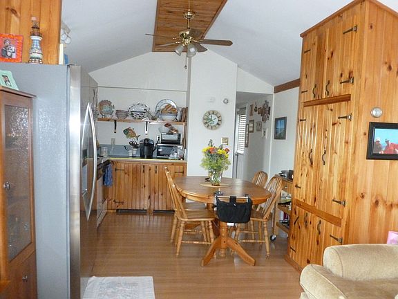 4th image of 513 Marlin Ave