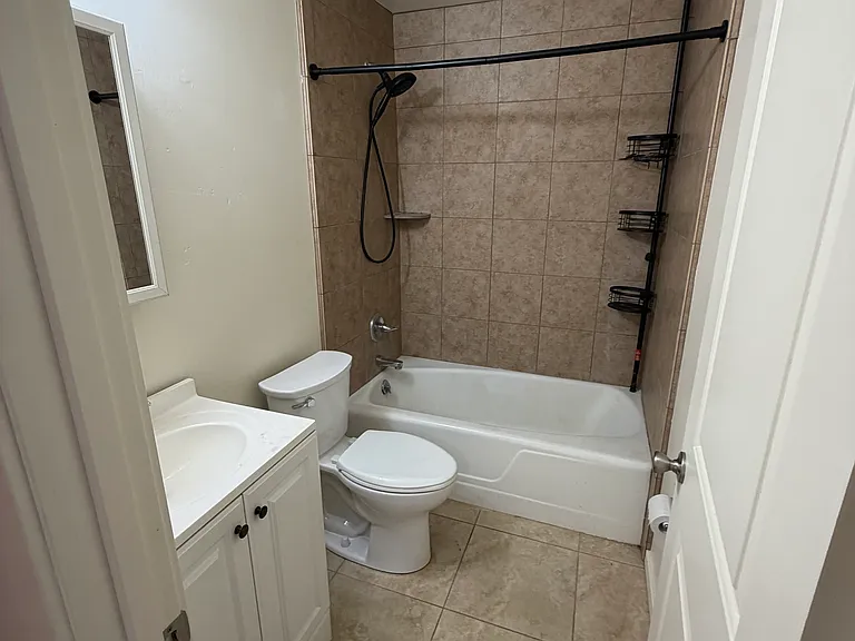 149 S Jefferson St #2 — Photo 7