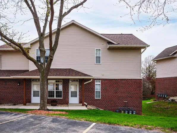 7883 South Scepter DRIVE #8, Franklin, WI 53132