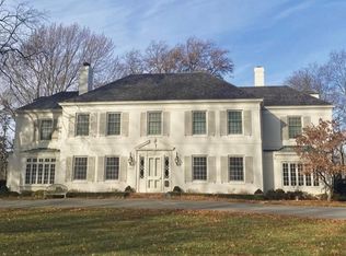 6632 Wenonga Rd, Mission Hills, KS 66208