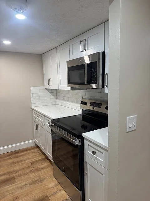 2 bed, 965 sqft, $2,395 — Photo 2
