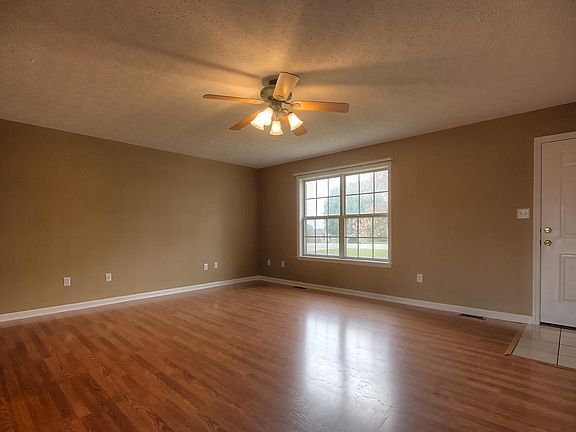 4th image of 117 Mockingbird Hill Dr