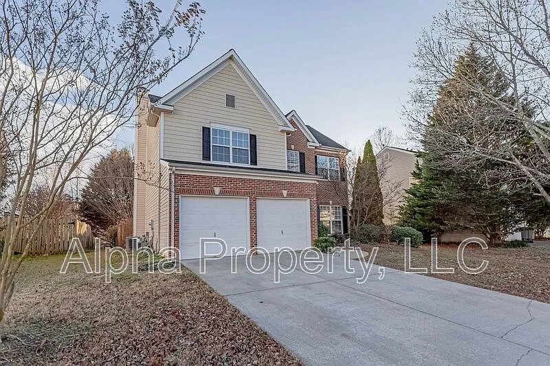 3 bed, 2.5 bath, 1600 sqft, $1,925 — Photo 2