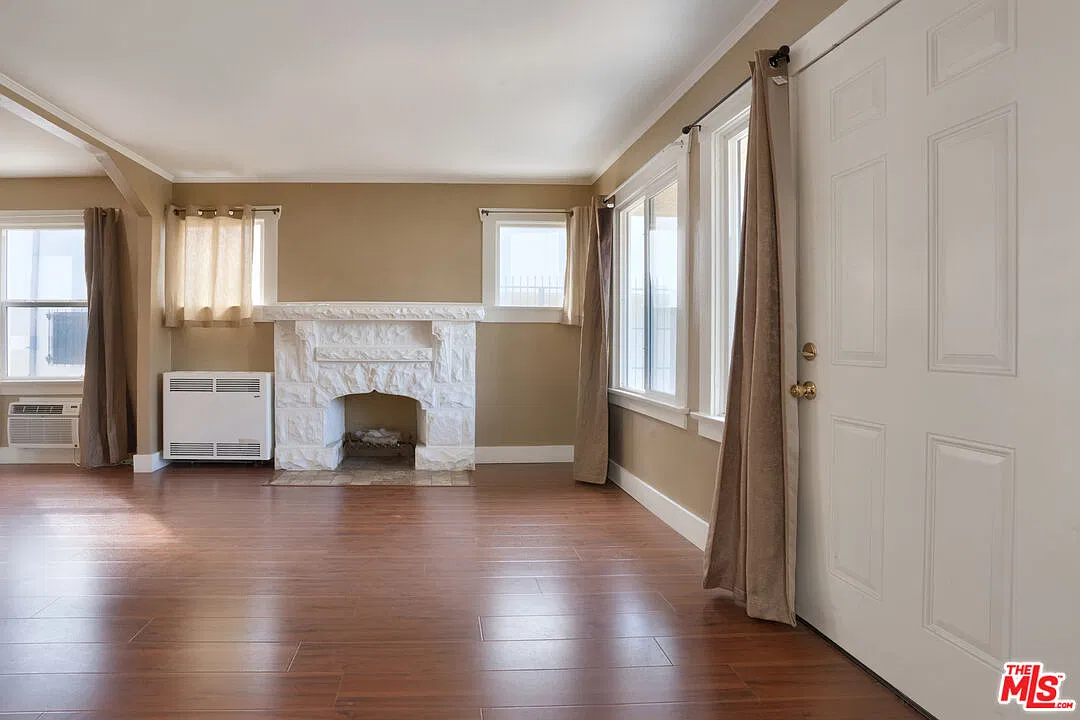 2 bed, 1.0 bath, 820 sqft, $1,799 — Photo 4