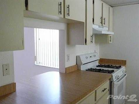 2nd image of 5027 Village Gardens Dr #27