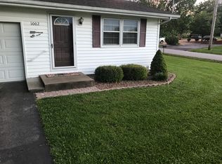 1002 E Evergreen St, Springfield, MO 65803
