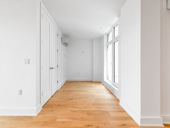 5th image of 26-41 3rd St #707