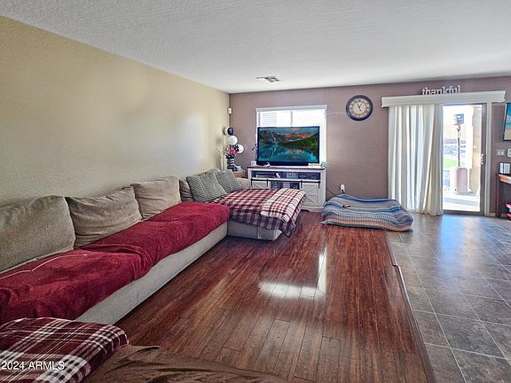 3rd image of 24042 W WAYLAND Drive