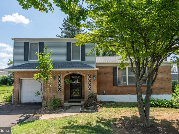 3011 Gilbert Dr, Bensalem, PA 19020