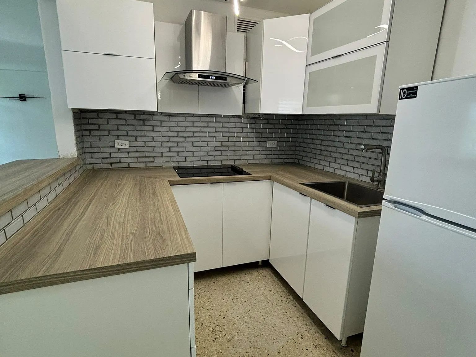1 bed, $1,600 — Photo 2