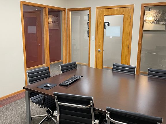 2nd photo of shared conference room.