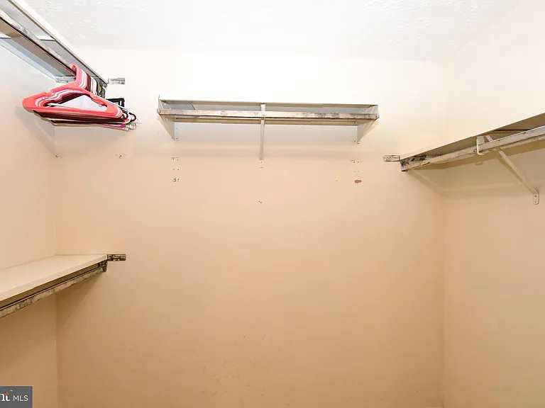 8017 Diving Cliff Ln — Photo 20