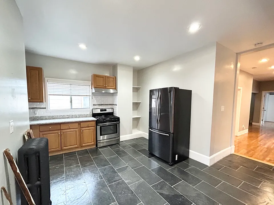 14 Batchelder St