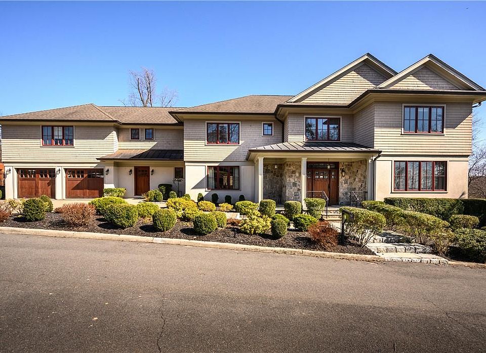 1st image of 31 Dearman Close